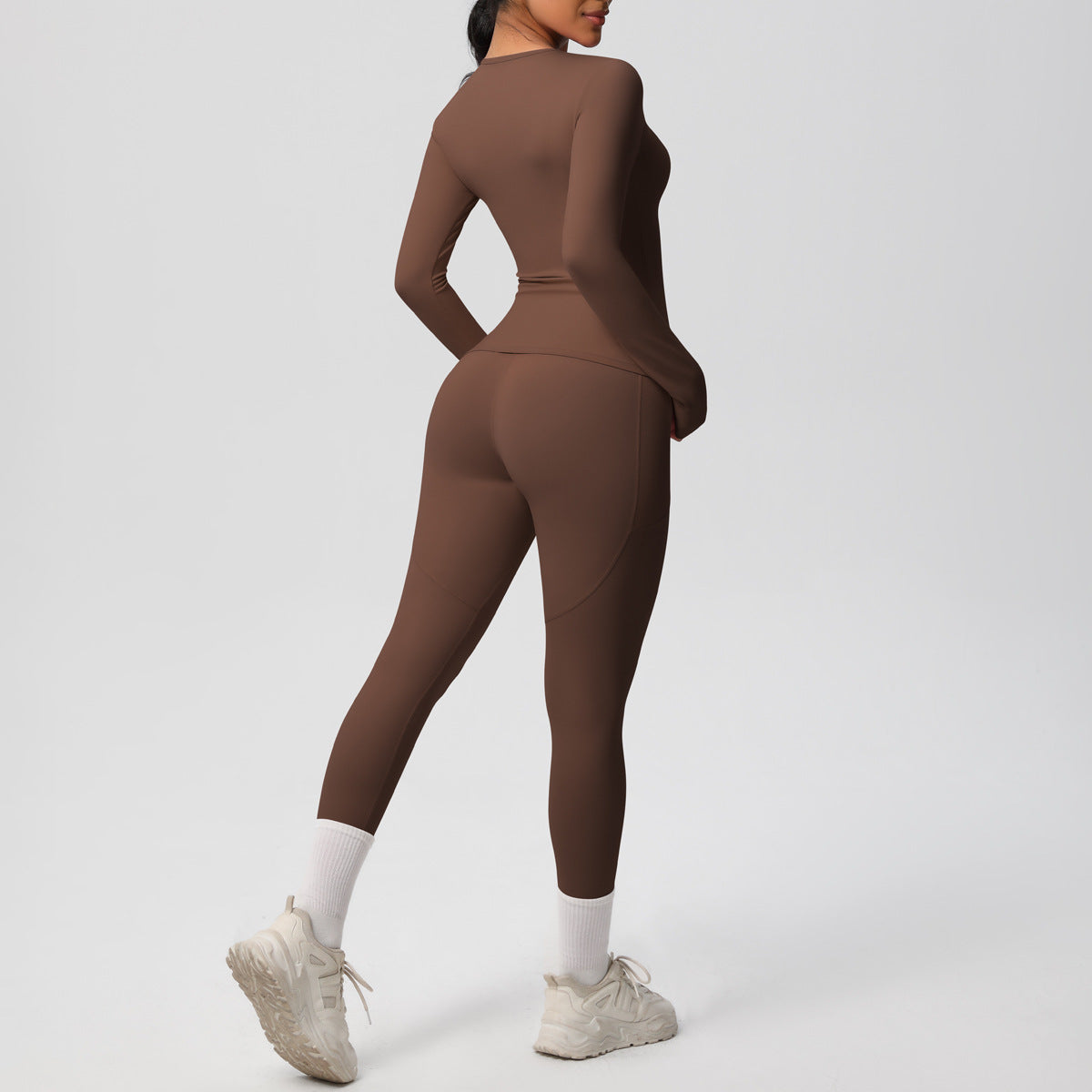 Women's Long Sleeve Yoga Set with Pockets – Slim Fit Training Top & High Waist Leggings