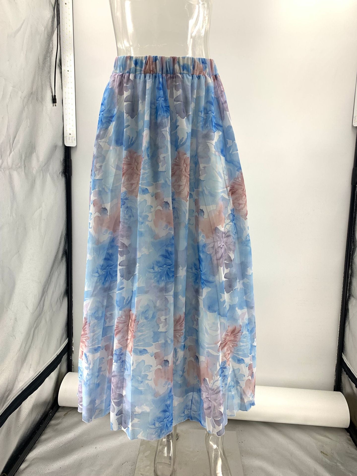 Elegant Floral Chiffon Midi Skirt – Light, Airy & Effortlessly Chic