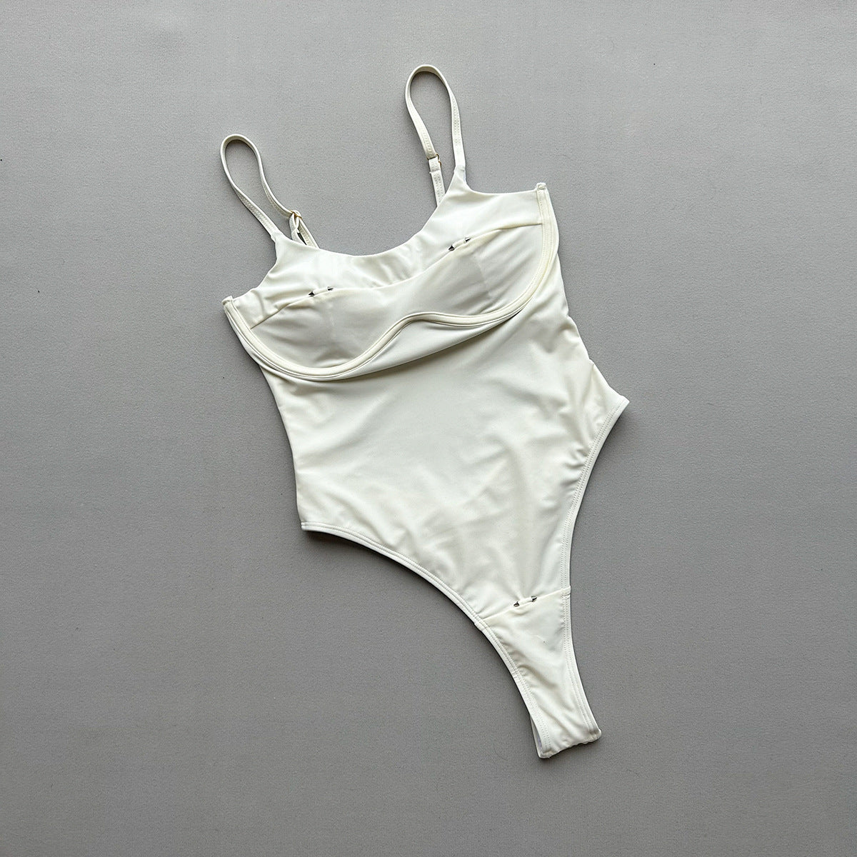Underwire Backless Cutout One-Piece Swimsuit - Solid Nylon Boho Vacation Swimwear