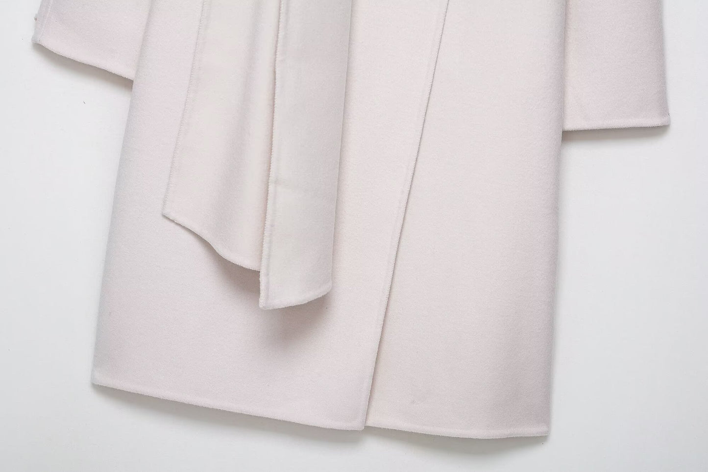 Elegant High-Grade Wool Blended Coat