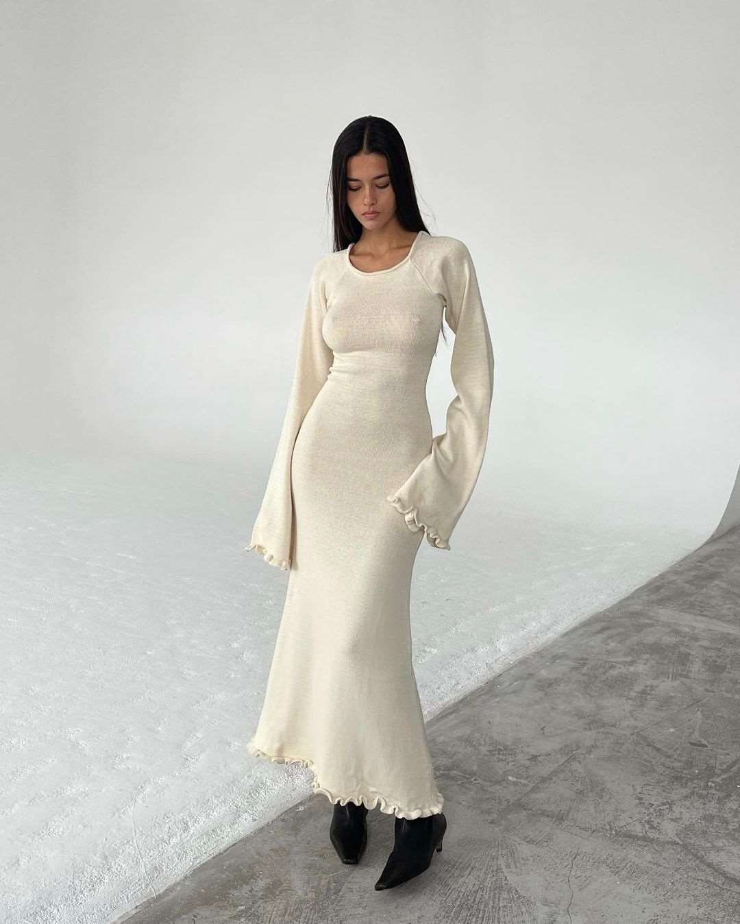Belle's High Waist Bell Sleeve Dress - London's Closet Boutique