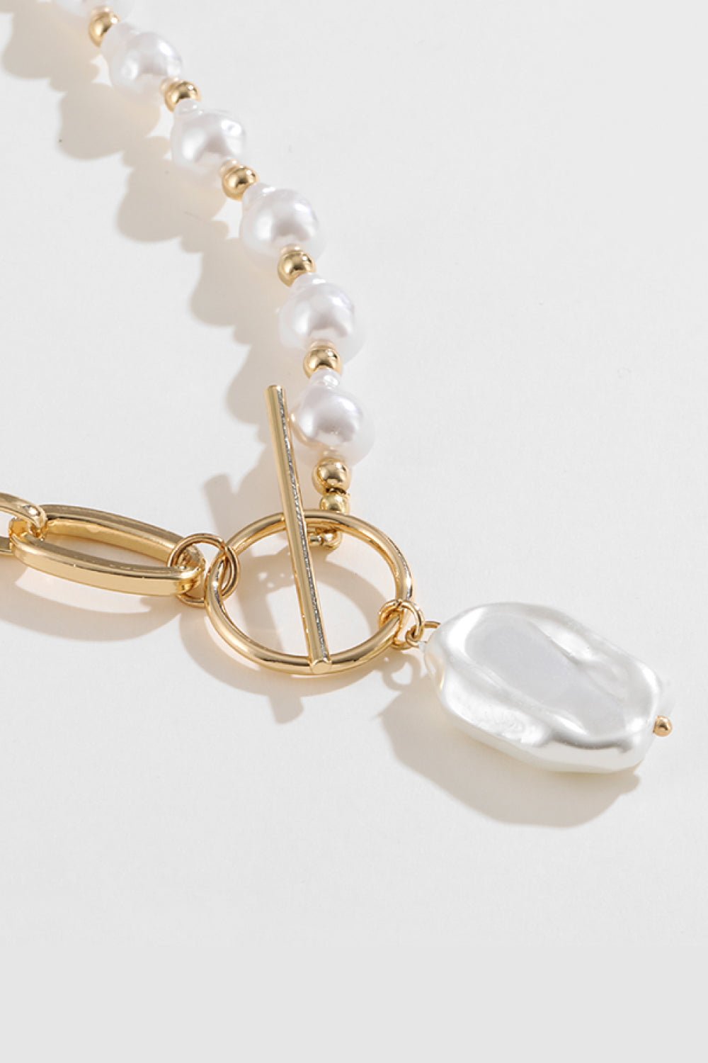 Half Pearl Half Chain Toggle Clasp Necklace - London's Closet Boutique